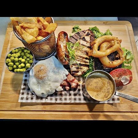 The Station Restaurant & Bar Hotel ดอนคาสเตอร์ ภายนอก รูปภาพ